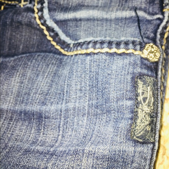 Silver women’s cropped Capri jeans - Picture 6 of 7